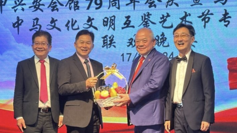 吴添泉：公仆获调薪后 盼服务符人民期望